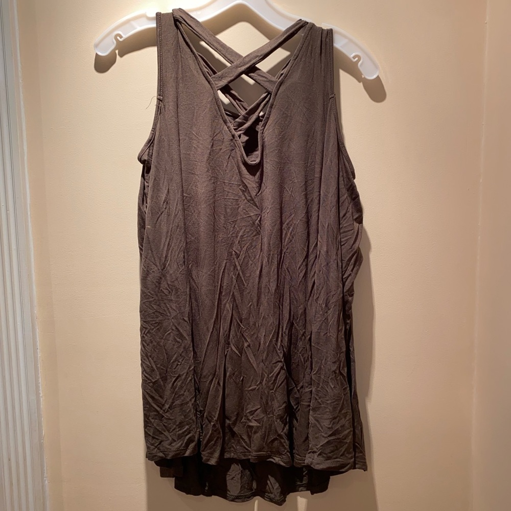 DISTRESS OLIVE TANK